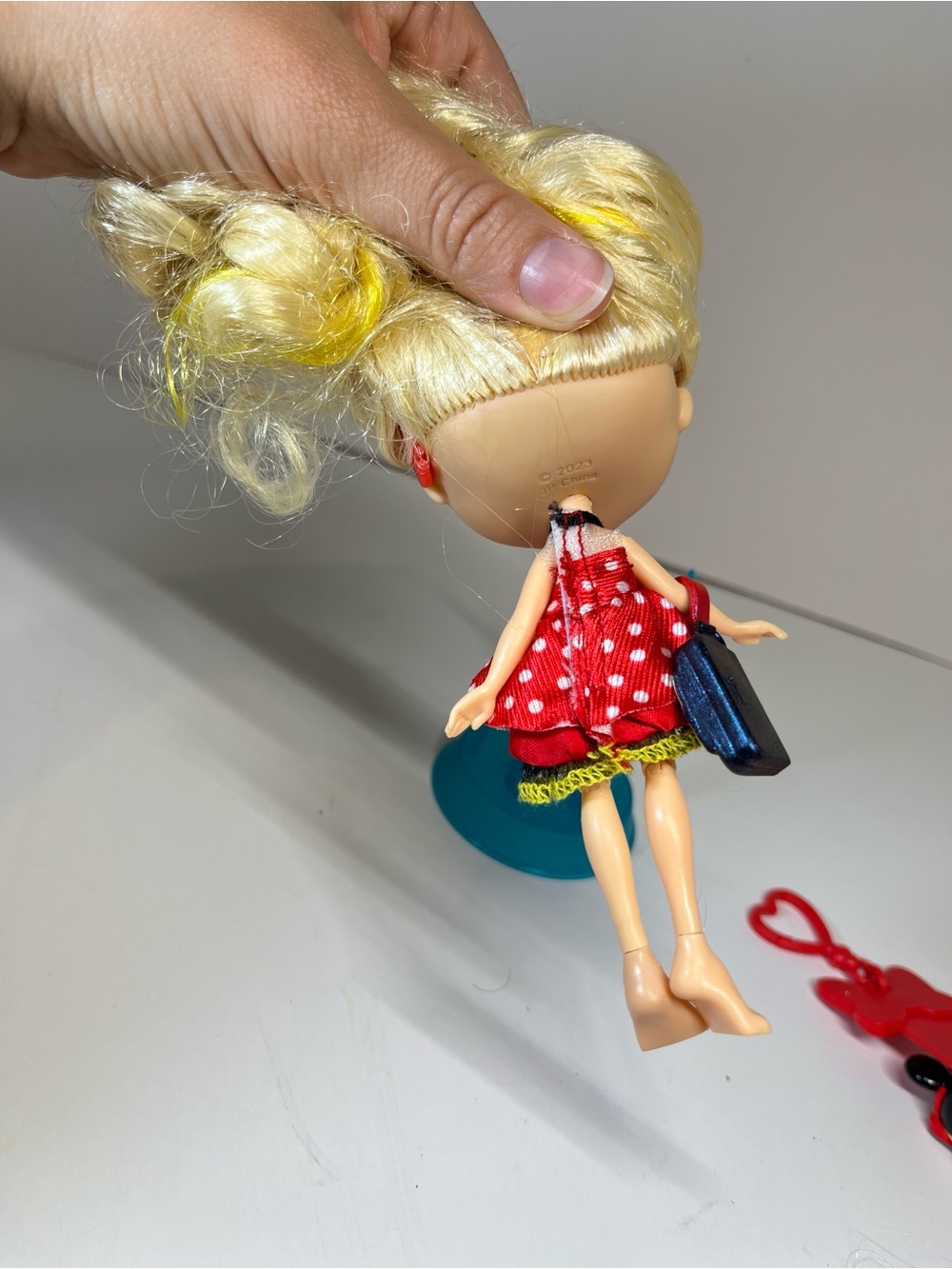 Disney Doorables Minnie Mouse Zoe Superfan Doll 2023 Adoorbs Classic Crew Chain - Picture 11 of 12